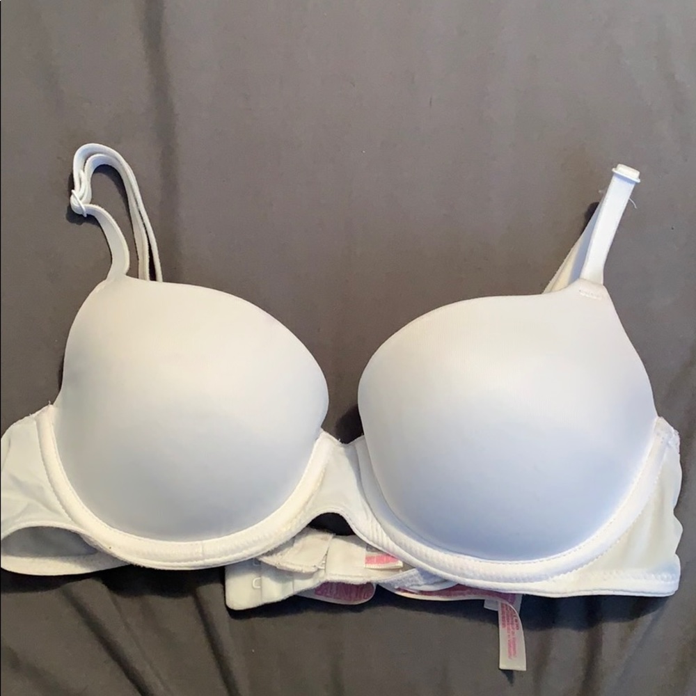 32B White Pink Victoria Secret Bra